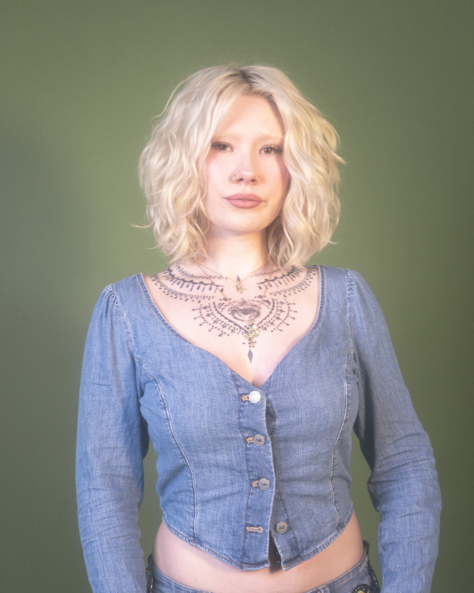 Ivory, Velvet Edge team member